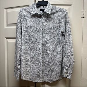 Women’s Banana Republic Soft Wash button down Size M